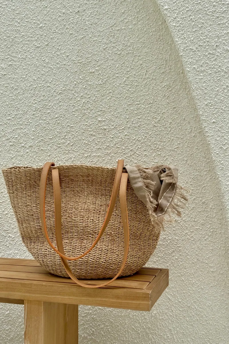 NAMASTE RATTAN BASKET - TAN
